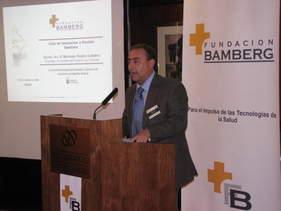 Rafael Martínez, de Pfizer, glosa la figura de Mercedes Roldós