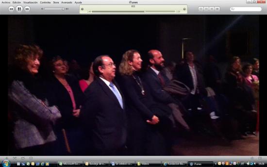 Carmen Soria (Llly) disfruta cantando villancicos