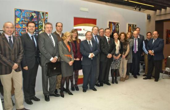 Foto de familia de los asistentes a la reunion de trabajo