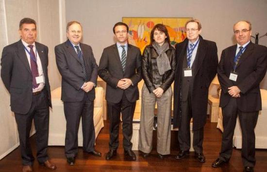 L. Saez, J. Olave y los Consejeros de Madrid y Navarra con Ignacio Para y J. C.