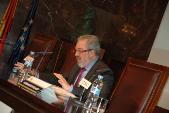Conferencia del consejero de sanidad de la Rioja