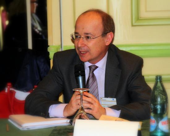 Jesús Gil, Director de Sector Público y Sanidad de INDRA Jesús Gil, Director de Sector Público y Sanidad de INDRA