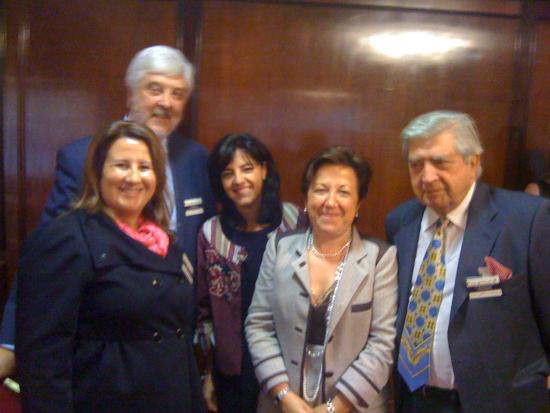 Pilar Farjas con Paloma Beltran y Salvador Arribas