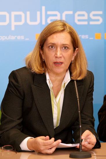 Sra. Dña. Mercedes Roldós Caballero
