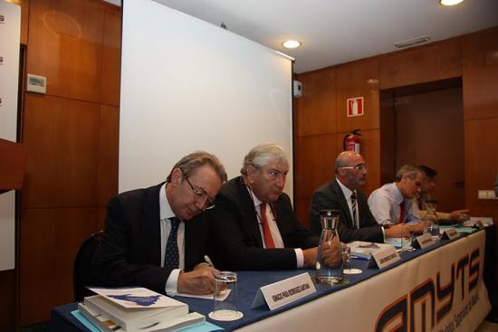 Mesa del 6º Círculo Sanitario de AMYTS (2)